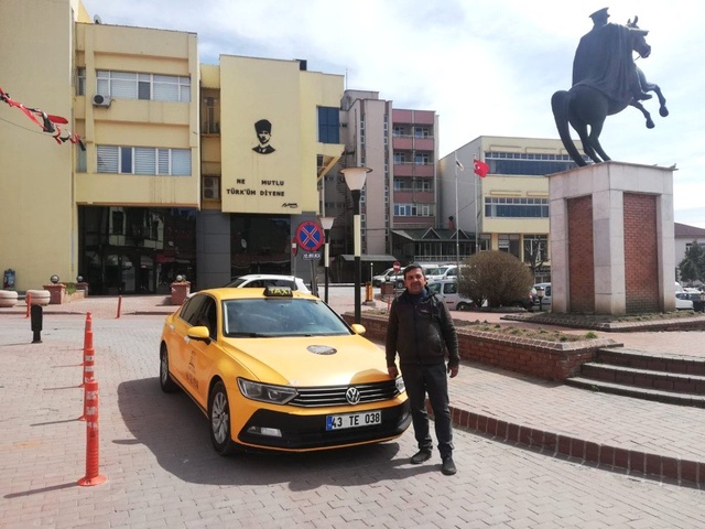 Kütahyalı Taksiciden Örnek Davranış! Şehit Ailelerinden Para Almadı