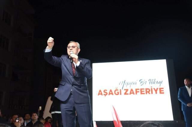 Keşan'da AK Parti ve CHP Aynı Zamanda Zafer Yürüyüşü Yaptı, Kazananı 12 Oy Belirledi