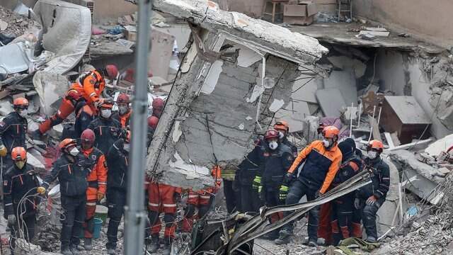 Kartal'da 21 Kişinin Hayatını Kaybettiği Çöken Bina Soruşturmasında, 3 Şüphelinin 15 Yıla Kadar Hapsi İstendi Kartal'da 21 Kişinin Hayatını Kaybettiği Çöken Bina Soruşturmasında, 3 Şüphelinin 15 Yıla Kadar Hapsi İstendi