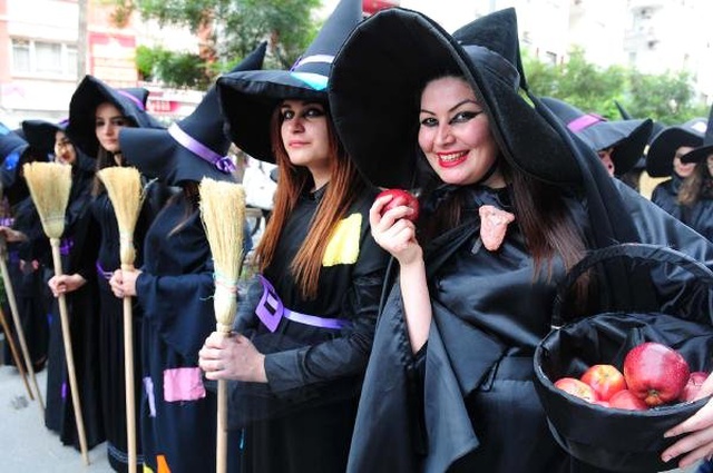 Adana'da Karnaval Nedeniyle Oteller Doldu, Apart Ücretleri Tavan Yaptı