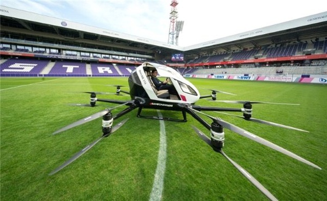 Çinlilerin Geliştirdiği Drone Taksi, İlk Uçuşunu Viyana'da Gerçekleştirdi