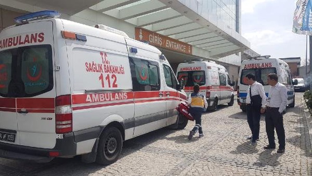 İstanbul'daki Fuar Alanında Stant Devrildi: Yaralılar Var