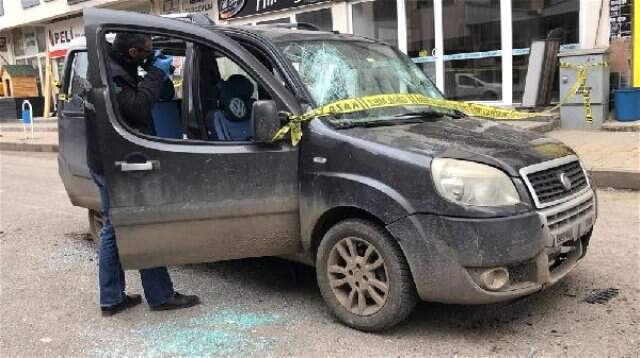 Aracın Önünü Kesip, İçindeki 4 Kişiyi Sopalarla Dövdüler Köyde Çıkan Seçim Kavgası Kente Taşındı! 4 Kişiyi Sopalarla Dövdüler