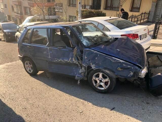 Başkent'te Dur İhtarına Uymayan Sürücü Ortalığı Birbirine Kattı Başkent'te