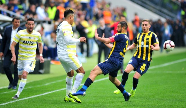 Fenerbahçe, Ankaragücü ile 1-1 Berabere Kaldı