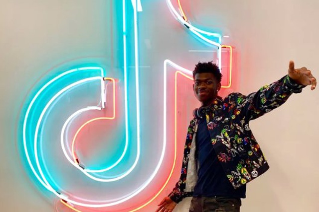 Old Town Road' Tiktok'tan Hit Şarkı Çıkabileceğini Kanıtladı