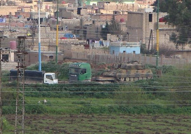 Teröristlerin Suriye'deki Konvoyu ve Zırhlı Aracı Nusaybin'den Görüntülendi