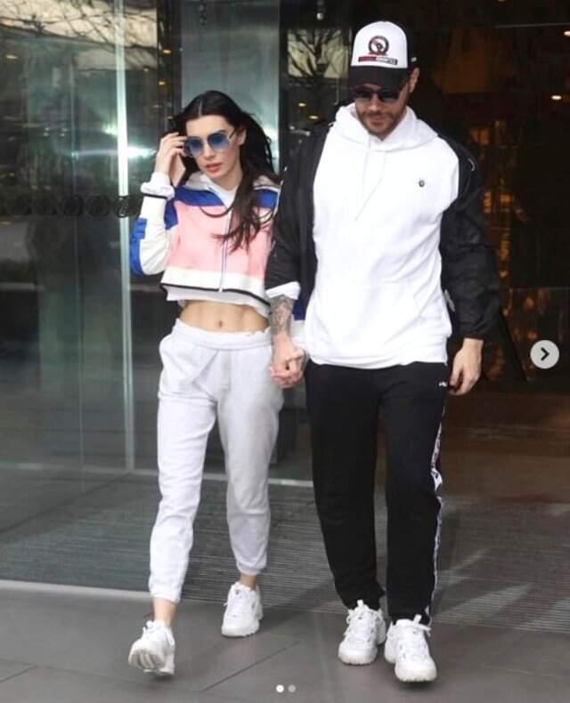 Burcu Kıratlı Kimdir? Sinan Akçıl'dan Boşanacağı İddia Edilen Burcu Kıratlı Kimdir?