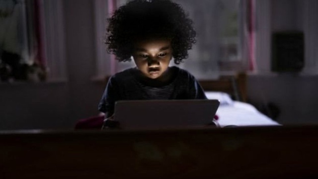 İngiltere'de 'Zararlı İçeriklere' Karşı Adım Atmayan İnternet Şirketlerinin Cezalandırılmaları...