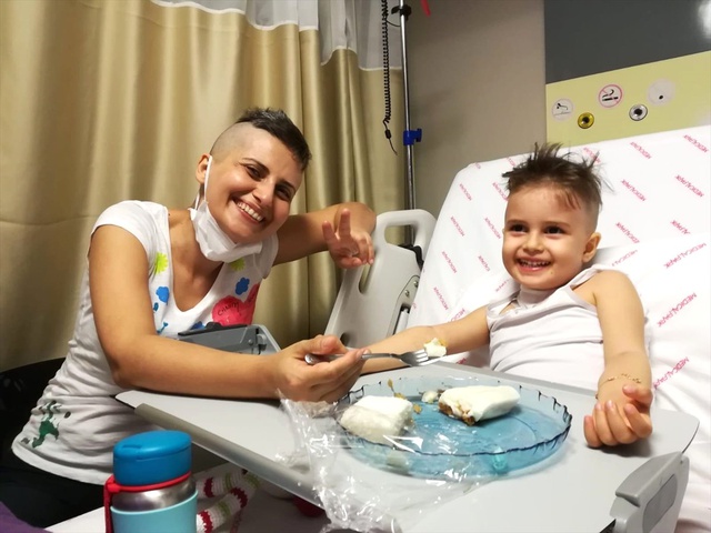 Minik Öykü'ye Donör Bulunamadı! Yarı Uyumlu Anneden İlik Nakli Yapılacak