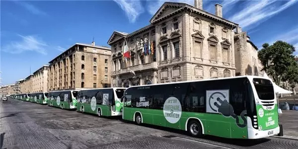 Paris'in Toplu Taşıma Filosu Elektrikli Hale Getiriliyor