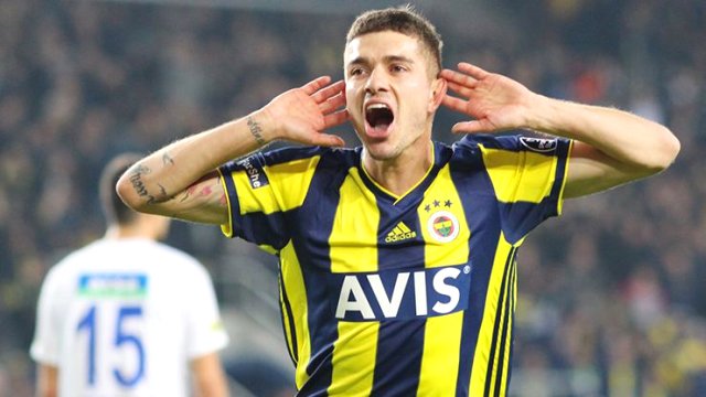 Fenerbahçeli Futbolcu Neustadter, <a class='keyword-sd' href='/basaksehir/' title='Başakşehir'>Başakşehir</a>'e İmza Attı