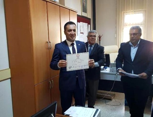 Mazbatasını Alan CHP'li Belediye Başkanı Tekbirlerle Göreve Başladı