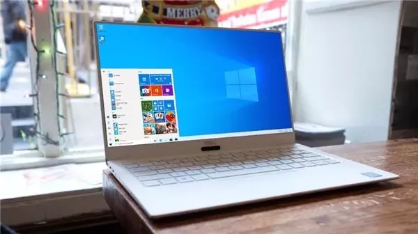 Windows 10'un Büyük Mayıs Güncelleştirmesi, Insider Kullanıcıları İçin Yayımlandı