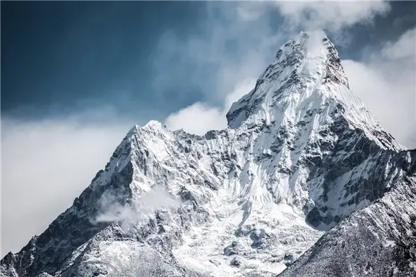 Dünyanın En Yüksek Noktası Everest'in Yüksekliği Yeniden Ölçülecek