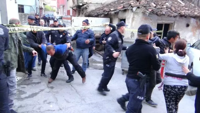 Aralarında Husumet Bulunan Komşular Arasında Silahlı Kavga! Ölü ve Yaralılar Var