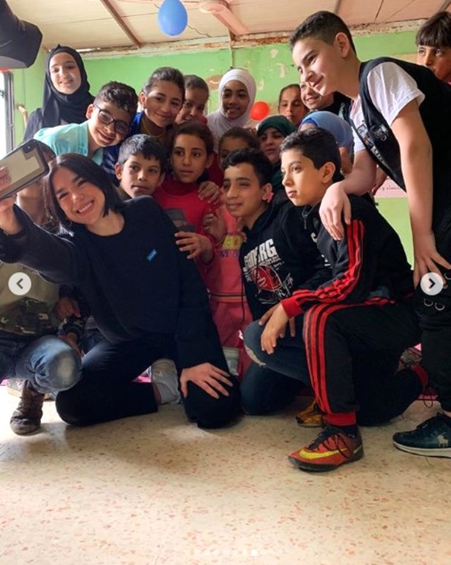 Dünyaca Ünlü Yıldız Dua Lipa Lübnanlı Çocuklarla Halay Çekti!