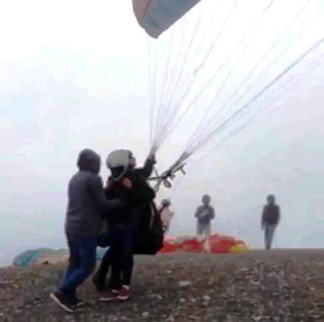 Muğla'da, Paraşüt Kazasında Ölen Pilot ve Yolcunun Son Anları Ortaya Çıktı Muğla'da, Paraşüt Kazasında Ölen <a class='keyword-sd' href='/pilot/' title='Pilot'>Pilot</a> ve Yolcunun Son Anları Ortaya Çıktı
