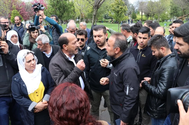 HDP'lilerin İzinsiz Eylemine Polis Tazyikli Suyla Müdahale Etti