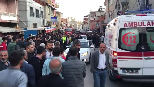 Kontrolden Çıkan Kamyon, Kahvehaneye Daldı! Ölü ve Yaralılar Var