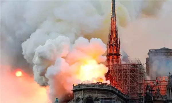 Notre Dame Katedrali'nin Kulesinin Yeniden Yapılması İçin Yarışma Düzenlenecek