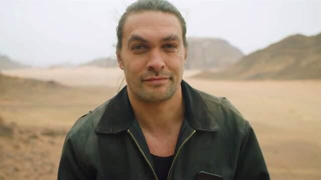 Yakışıklı Oyuncu Jason Momoa, Çevreyi Korumak İçin 7 Yıl Aradan Sonra Sakallarını Kesti