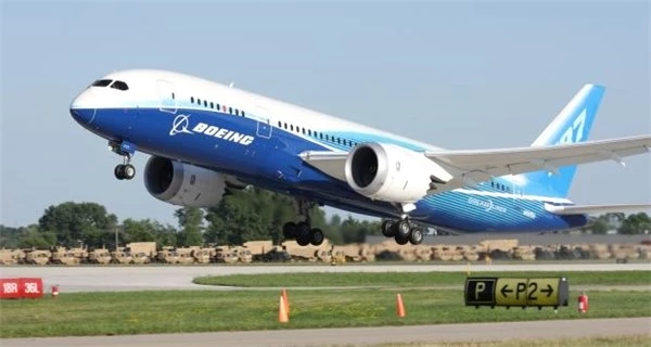 Boeing 787 Dreamliner'ların Hatalı ve Gelişigüzel Üretildiği İddia Edildi