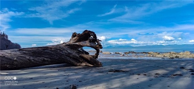 Lenovo Z6 Pro'nun Çentikli Ekrana Sahip Olduğunu Doğrulayan Bir Video Yayımlandı
