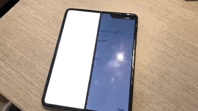 <a class='keyword-sd' href='/samsung-galaxy/' title='Samsung Galaxy'>Samsung Galaxy</a> Fold'un Ön Satışı Geçici Süreliğine İptal Edildi