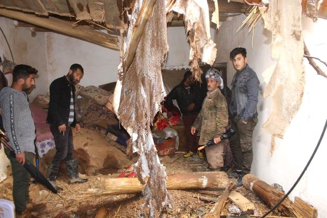 Hakkari'de Köylüler Gece Yarısı Kabusu Yaşadı: 3 Yaralı