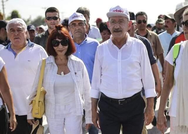 Kemal Kılıçdaroğlu Kimdir ve Kaç Yaşında?