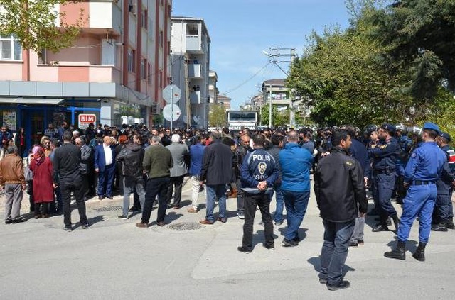 HDP'li Vekil İle Emniyet Amiri Karşı Karşıya Geldi: Bu Ülkede Kanun Var