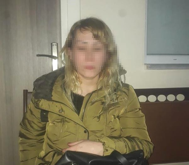 Genç Kadın, Evine Gittiği Kadın ve Arkadaşı Tarafından Dövülerek Gasp Edildi