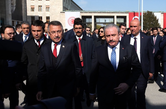 TBMM Başkanı Mustafa Şentop ve Devlet Erkanı Anıtkabir'de Atatürk'ün Huzuruna Çıktı