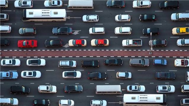 Bir Hacker, Hareket Halindeki Otomobilleri Durdurabileceğini İspatladı