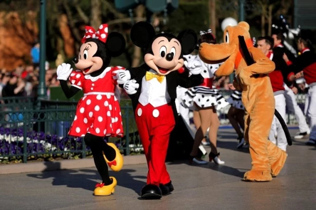 Disney'in Varisi Abigail Disney: Yöneticilerin İkramiyesinin Yarısı Çalışanlara Verilsin