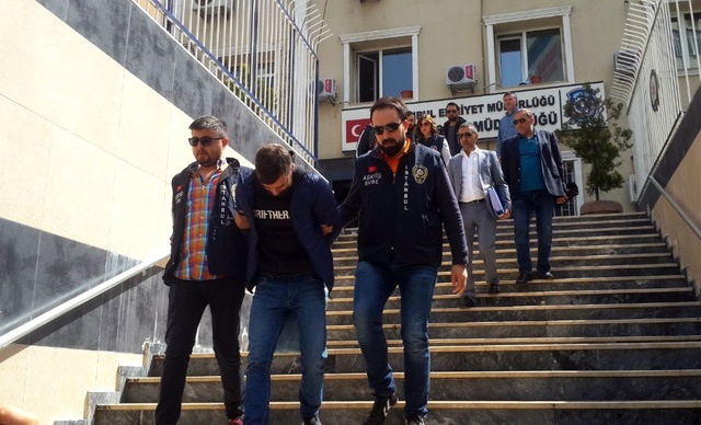 2 Çocuk Annesi Kadın, Kocasını Sevgilisine Öldürttü