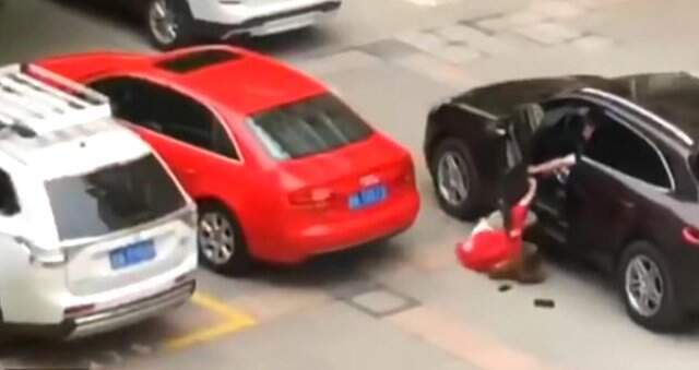 Barışma Teklifini Reddeden Kız Arkadaşını Lüks Aracıyla Ezdi