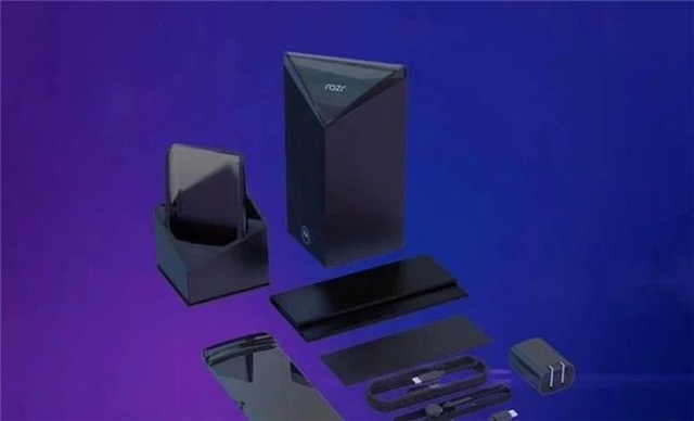 Motorola'nın Katlanabilir Telefonu Razr (2019)'un Görüntüleri Ortaya Çıktı