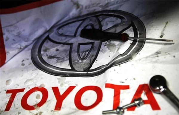 Toyota'nın 12 Milyon Aracı Toplamasına Neden Olan Hatalı Gaz Pedalı