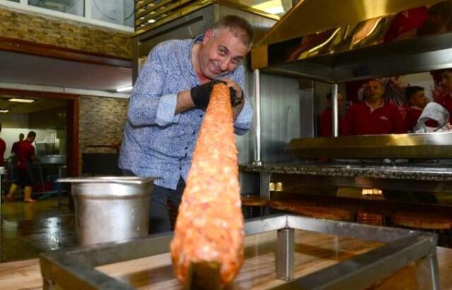 Adana Boru Kebabına Yurt Dışından Bile Yoğun İlgi Gösteriliyor