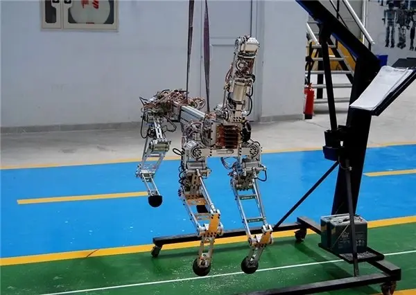 Dört Ayaklı Yerli Arazi Robotu Arat, Arazi Testlerine Başladı