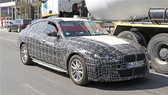 Elektrikli <a class='keyword-sd' href='/bmw/' title='Bmw'>Bmw</a> İ4'ün İç Mekanı İlk Kez Görüntülendi