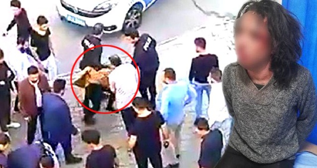 Kız Çocuğunun Çığlıklarını Duyan Kalabalık, Taciz Şüphelisini Tekme <a class='keyword-sd' href='/tokat/' title='Tokat'>Tokat</a> Dövdü