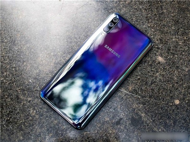 <a class='keyword-sd' href='/samsung-galaxy/' title='Samsung Galaxy'>Samsung Galaxy</a> A50'ye Birçok Yeniliği ve İyileştirmeyi Getiren Güncelleme Yayımlandı