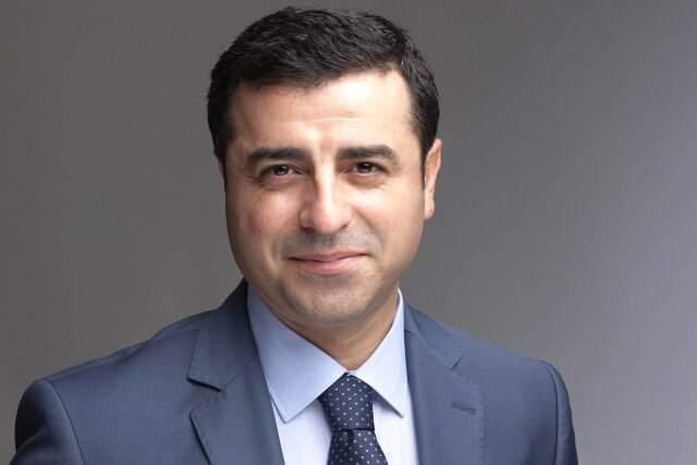 Selahattin Demirtaş: 4 Askerin Şehit Olmasından Büyük Üzüntü Duyuyorum