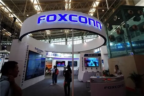 Apple'dan Sipariş Kapmak İsteyen Foxconn, Microled Teknolojisine Yatırım Yapıyor