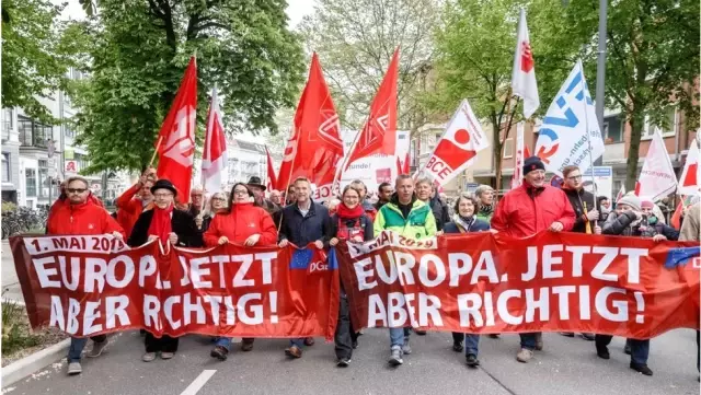 Fotoğraflarla: Dünyada 1 Mayıs Kutlamaları