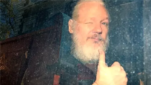 Wikileaks'in Kurucusu Julian Assange, 50 Hafta Hapis Cezasına Mahkum Edildi