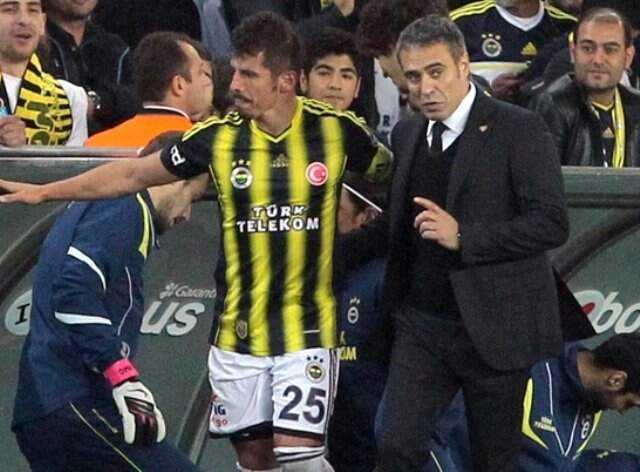 Ersun Yanal'dan Emre Belözoğlu Açıklaması ve Transfer İtirafı: Elimizden Kaçırdık Ersun Yanal'dan <a class='keyword-sd' href='/emre-belozoglu/' title='Emre Belözoğlu'>Emre Belözoğlu</a> Açıklaması ve Transfer İtirafı: Elimizden Kaçırdık
